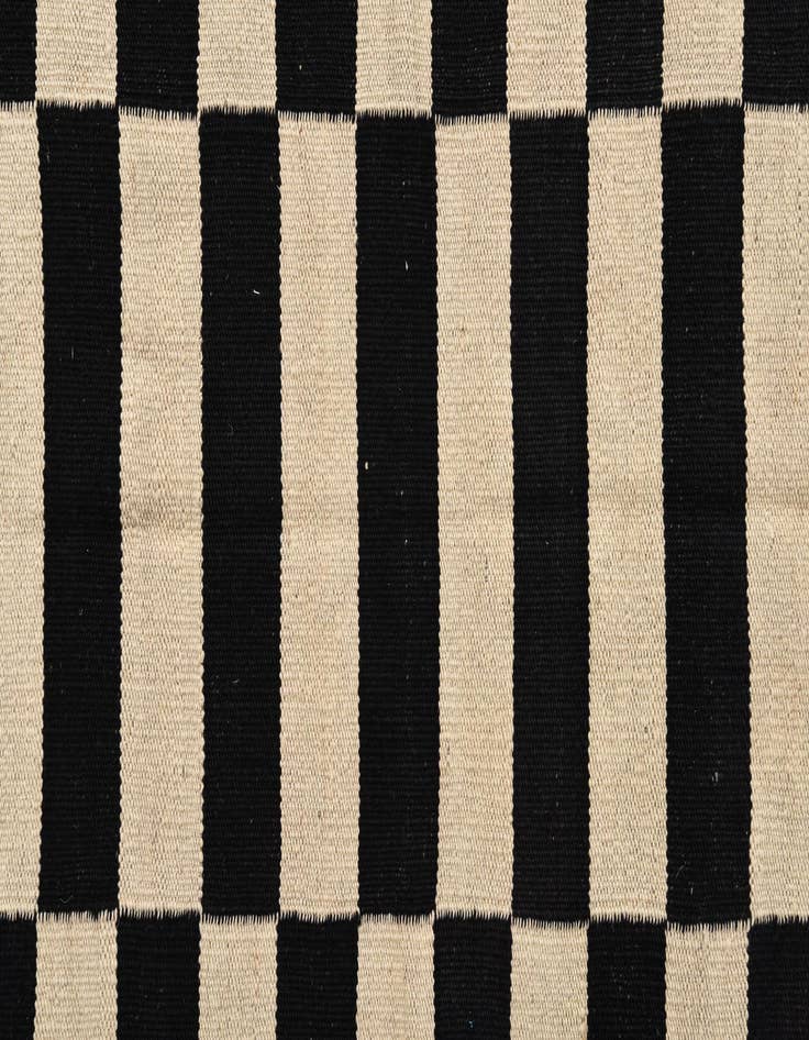 Detail image of  3' 4 x 4' 10  Hand Woven Kilim Modern Wool Rug