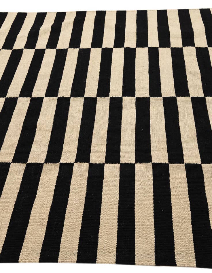 Detail image of  5' 8 x 7' 11  Hand Woven Kilim Modern Wool Rug