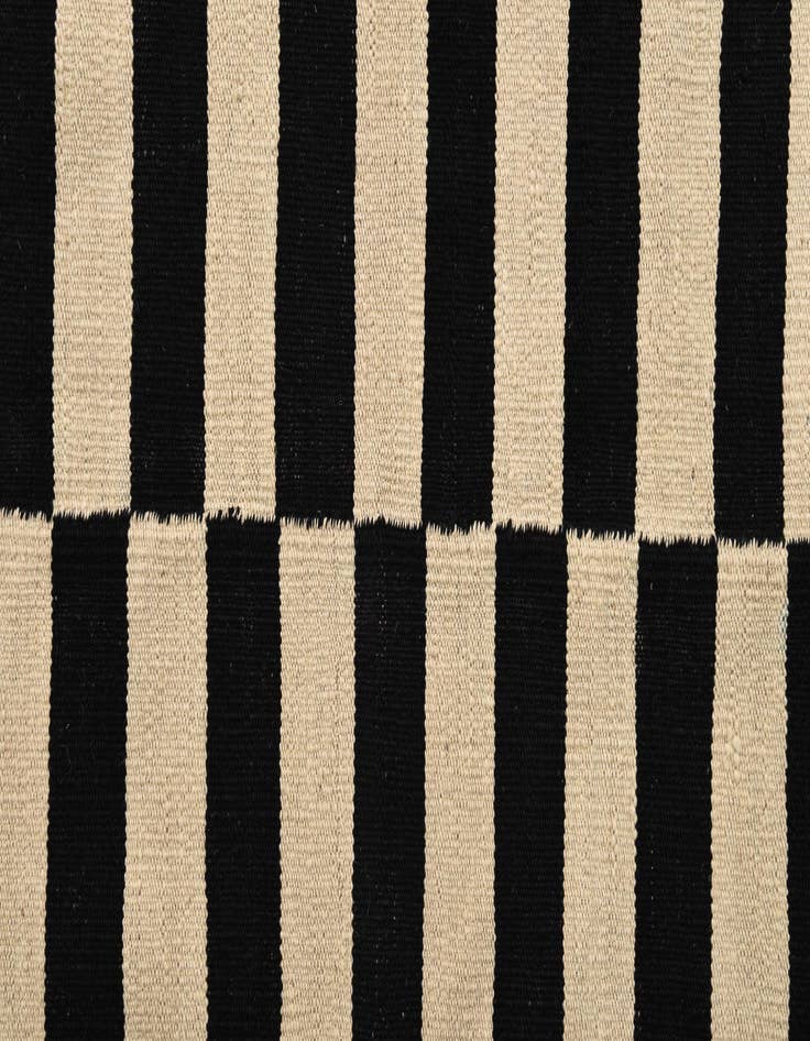 Detail image of  5' 8 x 7' 11  Hand Woven Kilim Modern Wool Rug