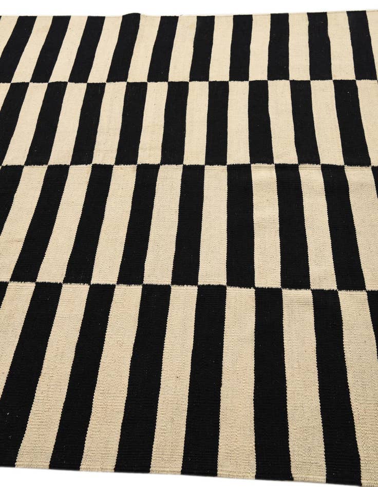 Detail image of  5' 7 x 7' 8  Hand Woven Kilim Modern Wool Rug