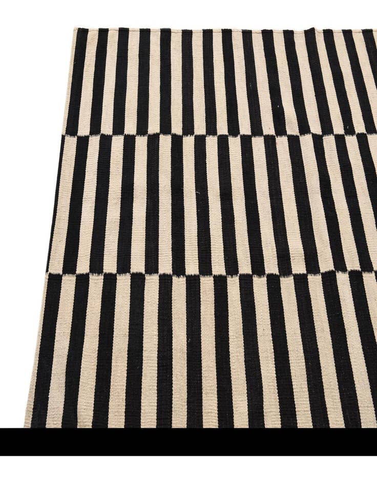 Detail image of  3' 6 x 6' 4  Hand Woven Kilim Modern Wool Rug