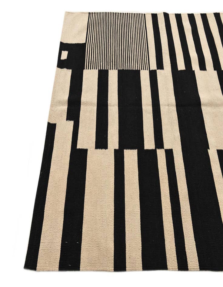 Detail image of  4' 8 x 6' 9  Hand Woven Kilim Modern Wool Rug