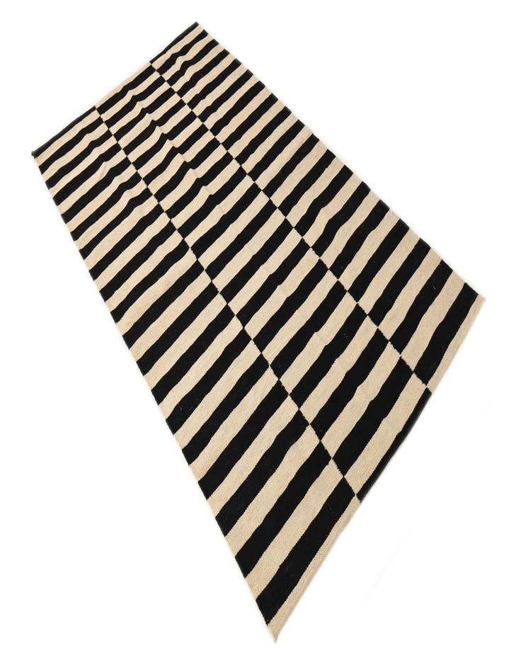 Detail image of  3' 5 x 6' 3  Hand Woven Kilim Modern Wool Rug