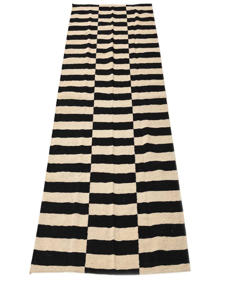 Detail image of  3' 5 x 6' 3  Hand Woven Kilim Modern Wool Rug