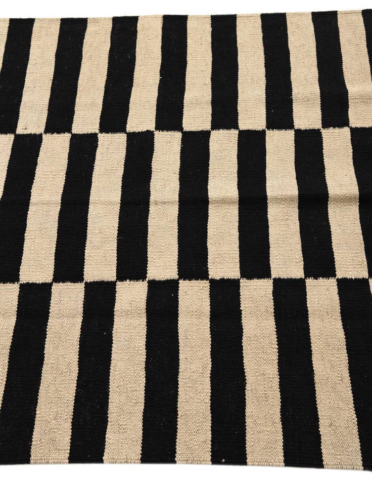 Detail image of  3' 5 x 6' 3  Hand Woven Kilim Modern Wool Rug