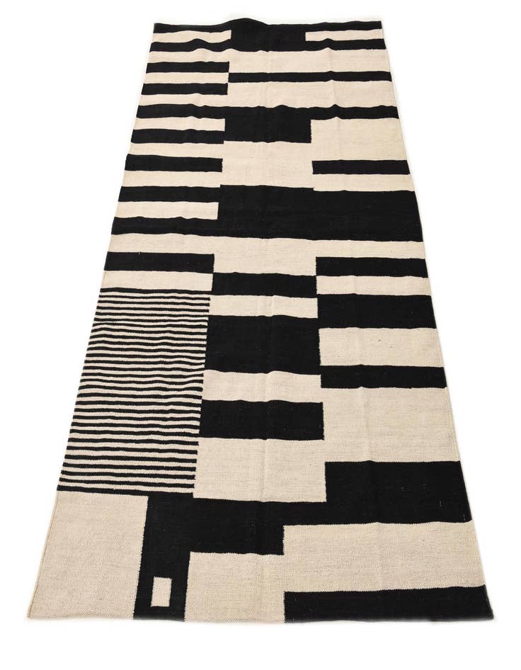 Detail image of  4' 8 x 6' 8  Hand Woven Kilim Modern Wool Rug