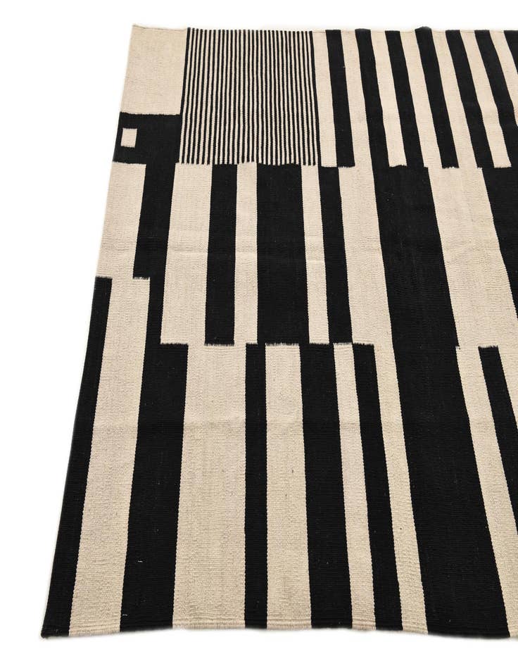 Detail image of  4' 8 x 6' 8  Hand Woven Kilim Modern Wool Rug