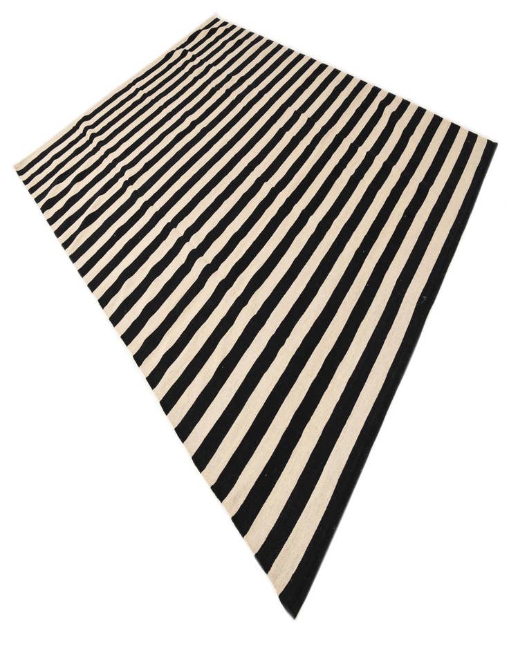 Detail image of  8' 6 x 11' 2  Hand Woven Kilim Modern Wool Rug