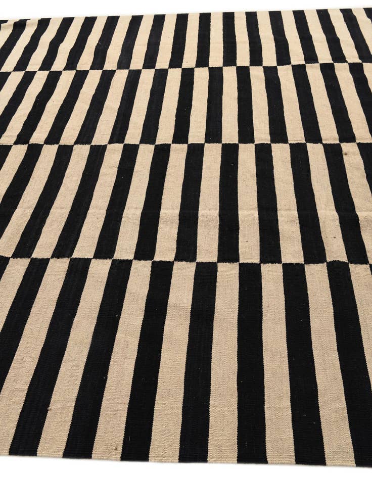 Detail image of  8' 7 x 9' 9  Hand Woven Kilim Modern Wool Rug