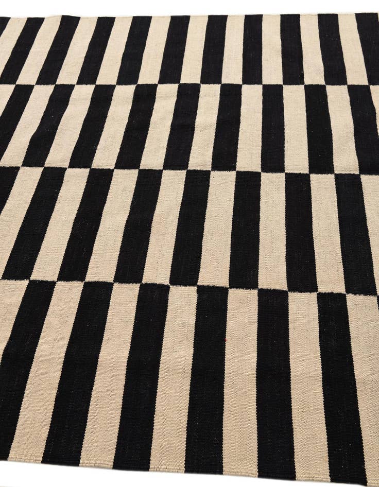 Detail image of  5' 8 x 7' 7  Hand Woven Kilim Modern Wool Rug