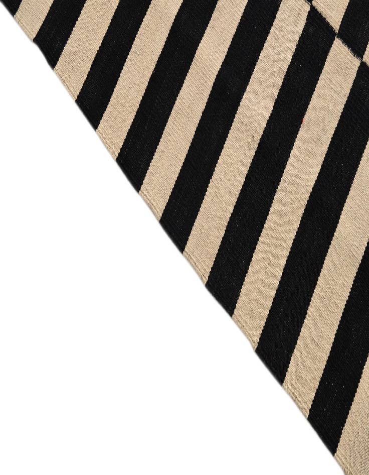 Detail image of  5' 8 x 7' 7  Hand Woven Kilim Modern Wool Rug