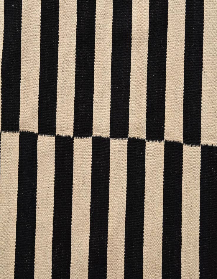Detail image of  5' 8 x 7' 7  Hand Woven Kilim Modern Wool Rug