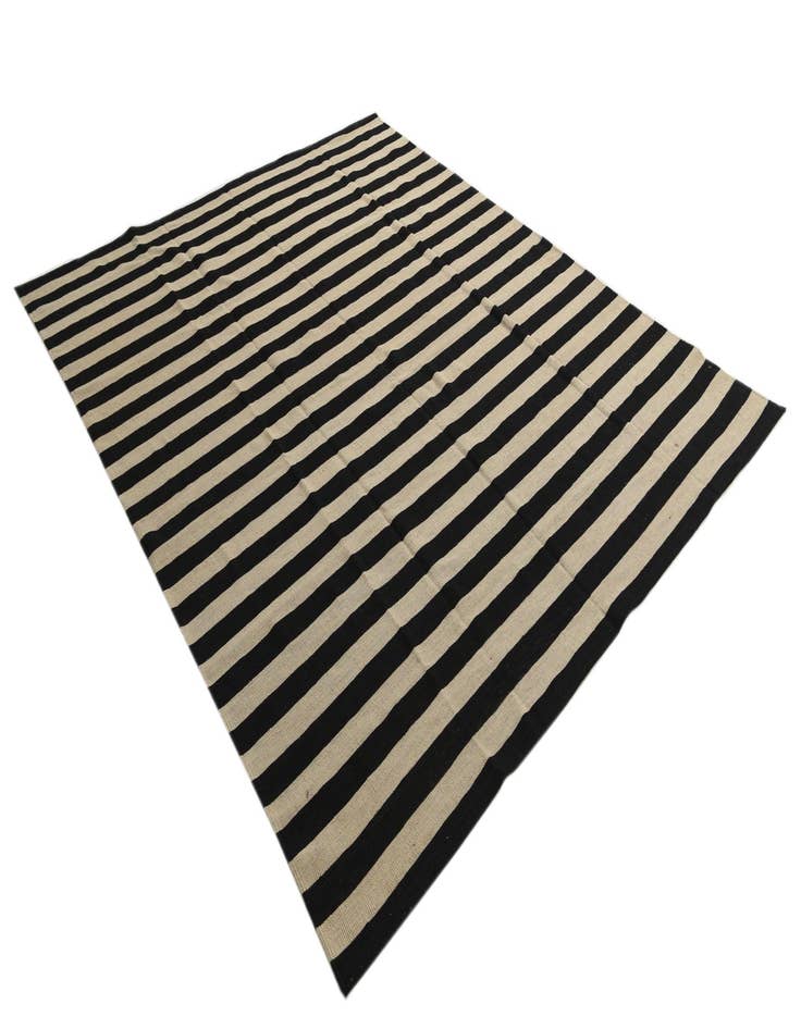 Detail image of  8' 2 x 10'  Hand Woven Kilim Modern Wool Rug