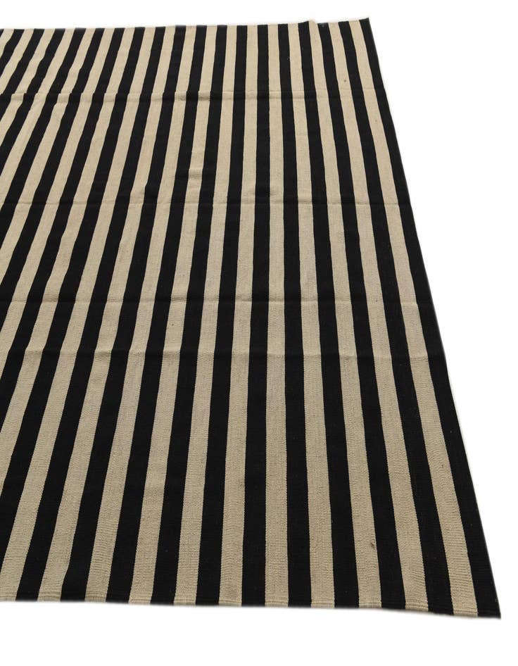 Detail image of  8' 2 x 10'  Hand Woven Kilim Modern Wool Rug