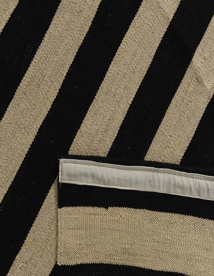 Detail image of  8' 2 x 10'  Hand Woven Kilim Modern Wool Rug