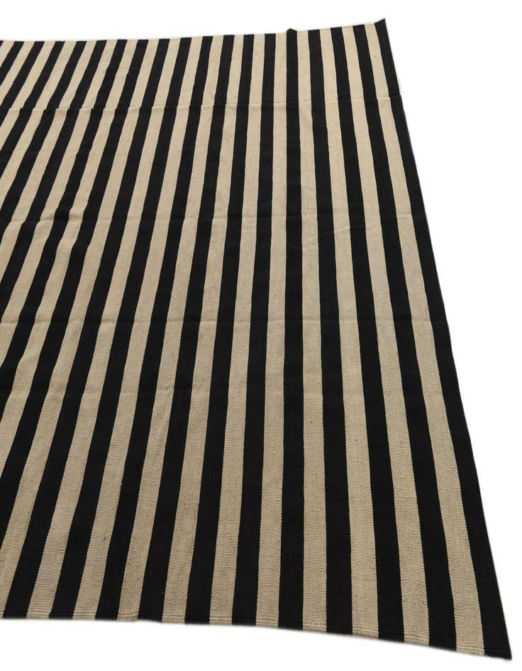 Detail image of  8' 2 x 9' 10  Hand Woven Kilim Modern Wool Rug