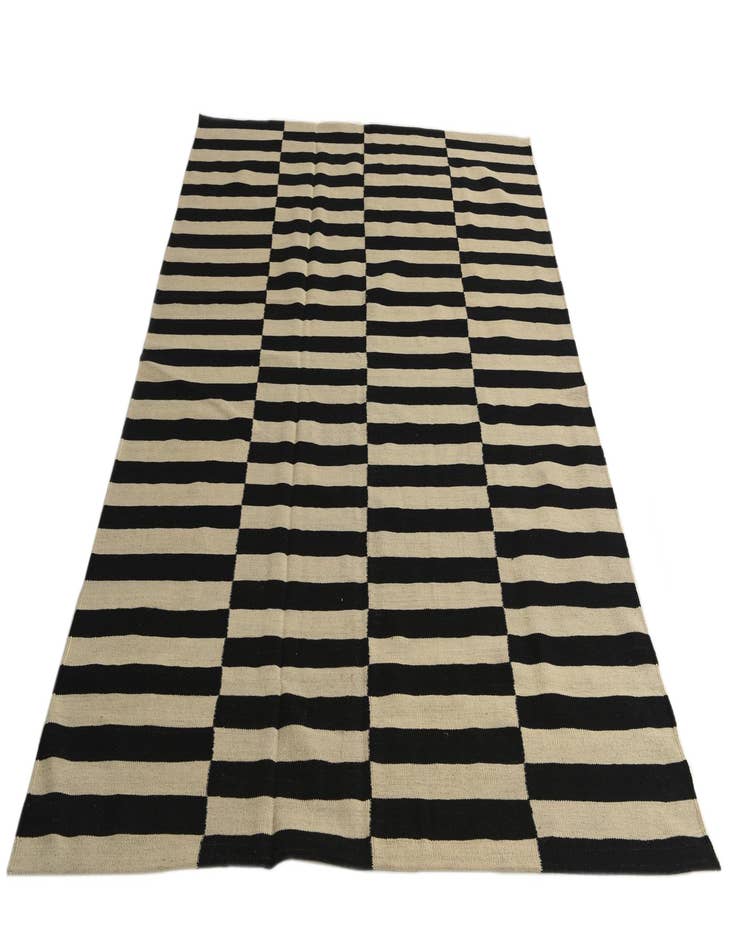 Detail image of  5' 8 x 7' 10  Hand Woven Kilim Modern Wool Rug