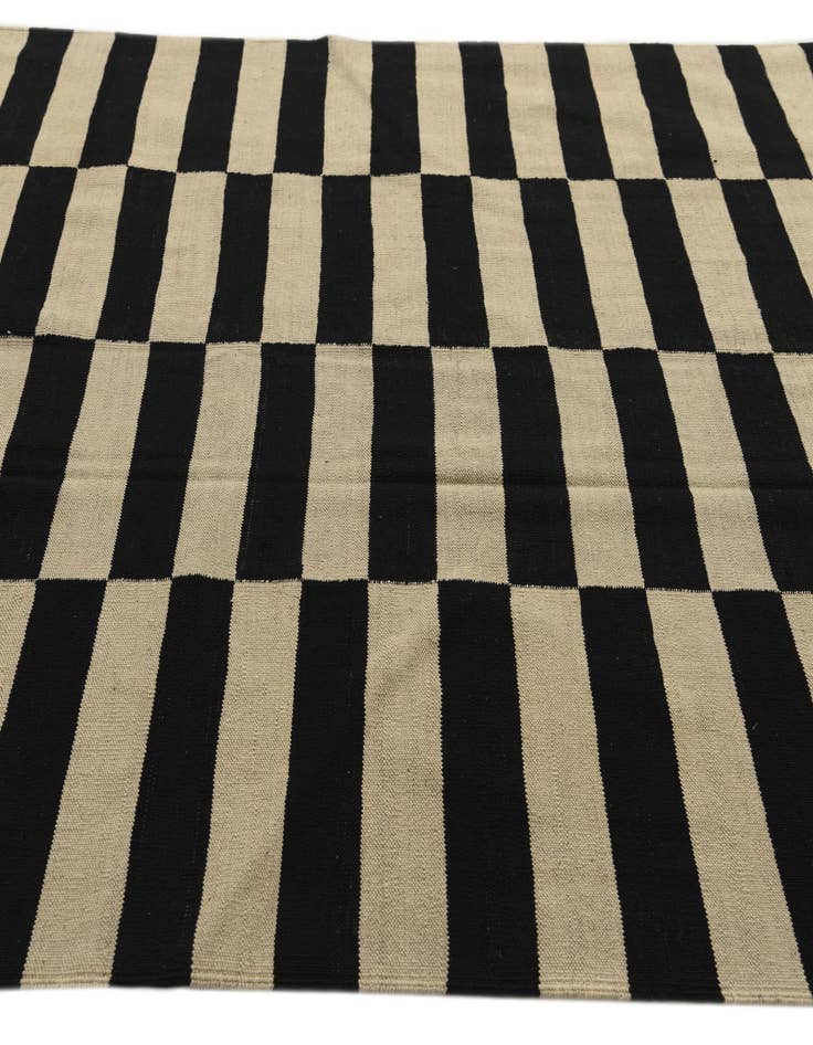 Detail image of  5' 8 x 7' 10  Hand Woven Kilim Modern Wool Rug