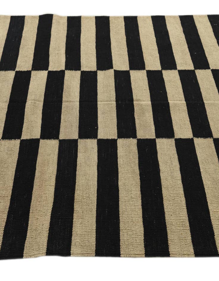 Detail image of  4' 3 x 6'  Hand Woven Kilim Modern Wool Rug