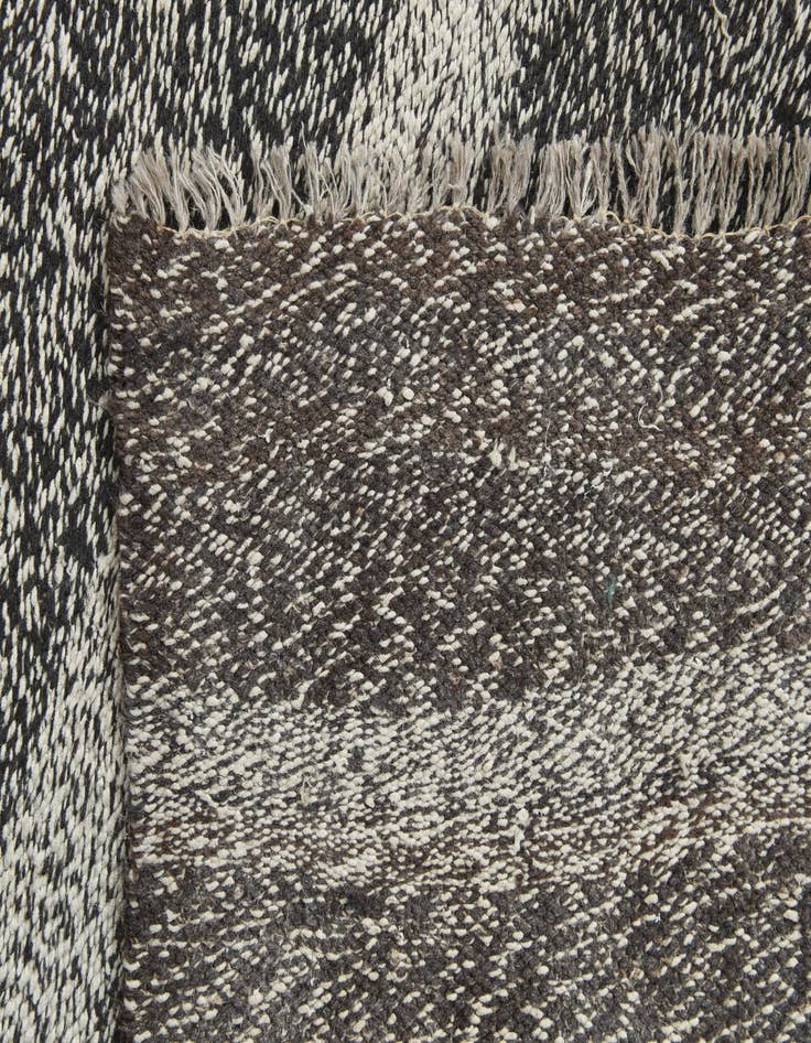 Detail image of  9' 1 x 11' 9  Hand Woven Kilim Modern Wool Rug