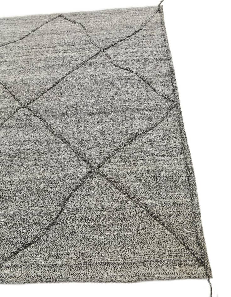 Detail image of  6' 6 x 10'  Hand Woven Kilim Modern Wool Rug