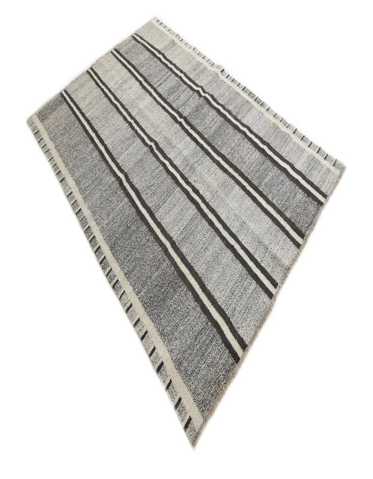 Detail image of  5' 5 x 8'  Hand Woven Kilim Modern Wool Rug