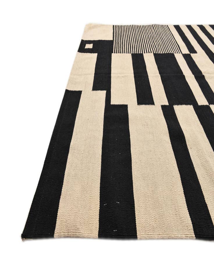 Detail image of  5' 8 x 7' 10  Hand Woven Kilim Modern Wool Rug