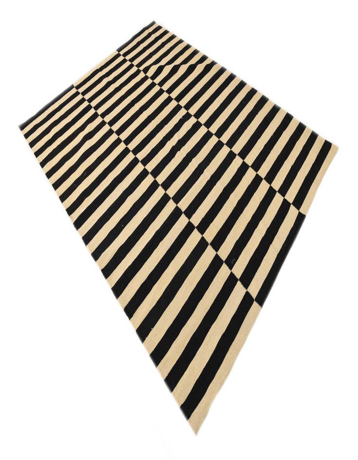 Detail image of  5' 9 x 7' 9  Hand Woven Kilim Modern Wool Rug