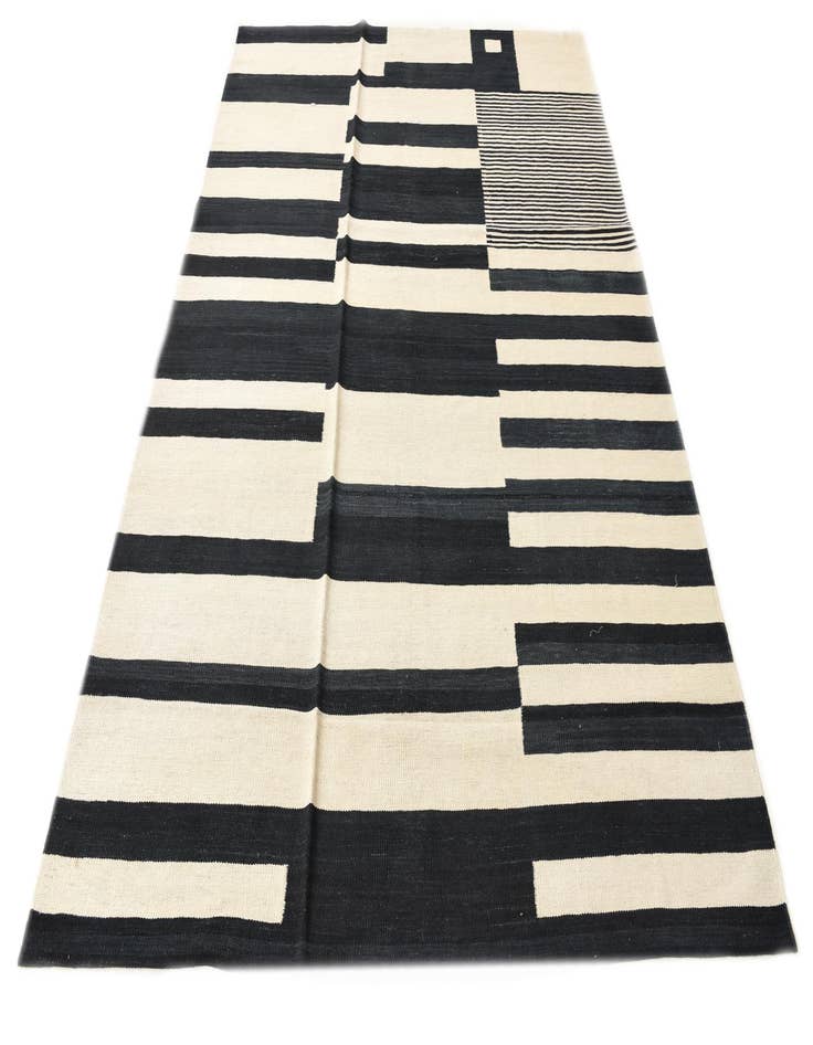 Detail image of  5' 9 x 7' 9  Hand Woven Kilim Modern Wool Rug