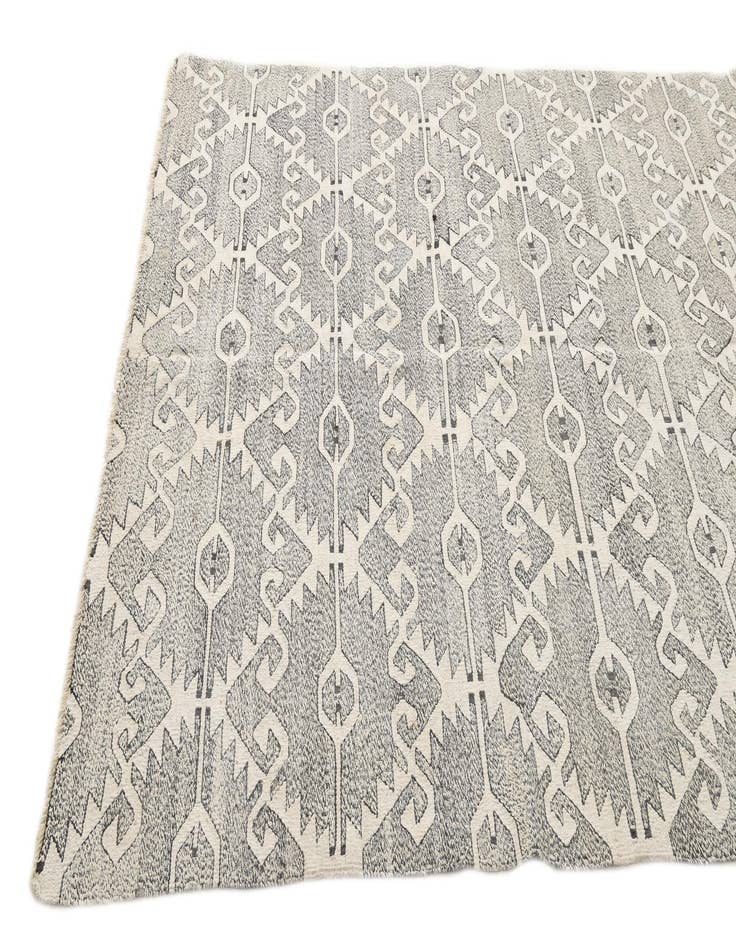 Detail image of  5' 7 x 7' 10  Hand Woven Kilim Modern Wool Rug