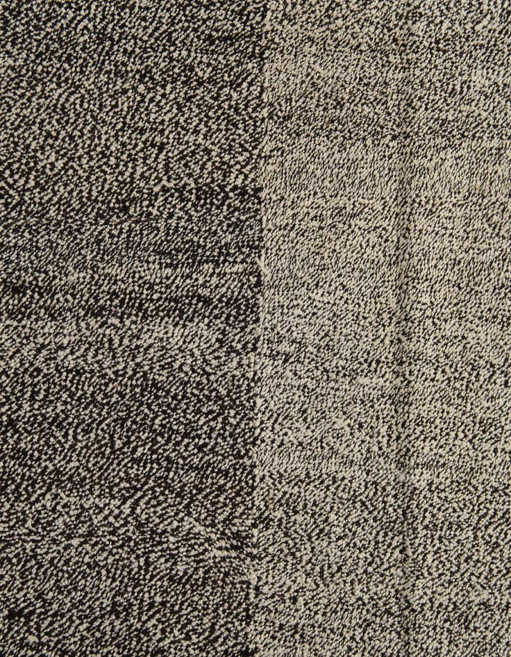 Detail image of  8' 5 x 9' 10  Hand Woven Kilim Modern Wool Rug