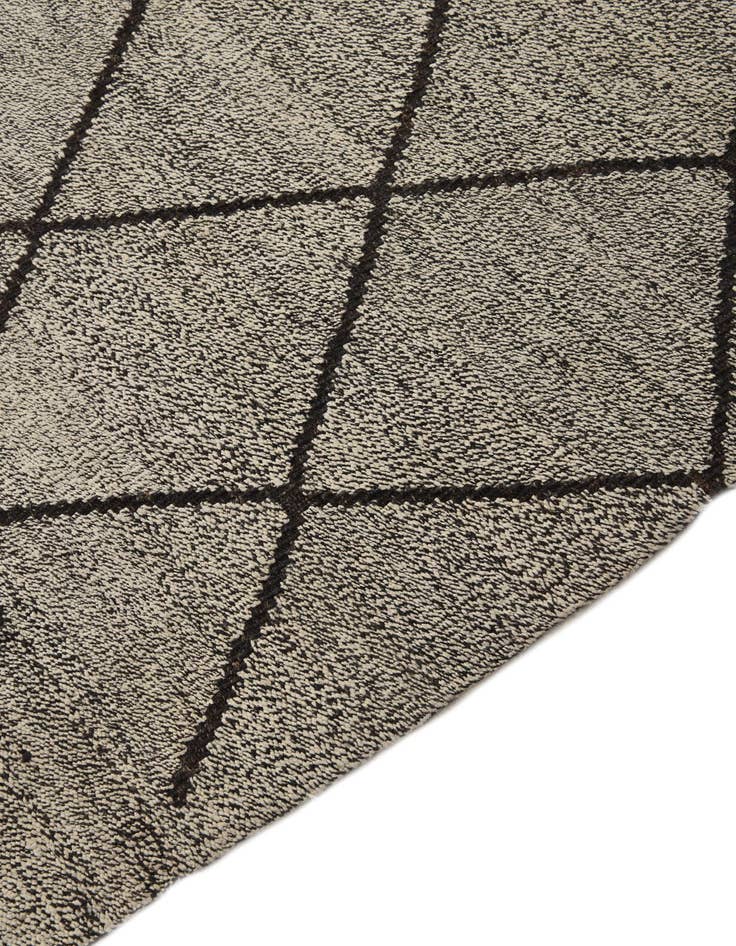 Detail image of  6' 10 x 9' 5  Hand Woven Kilim Modern Wool Rug