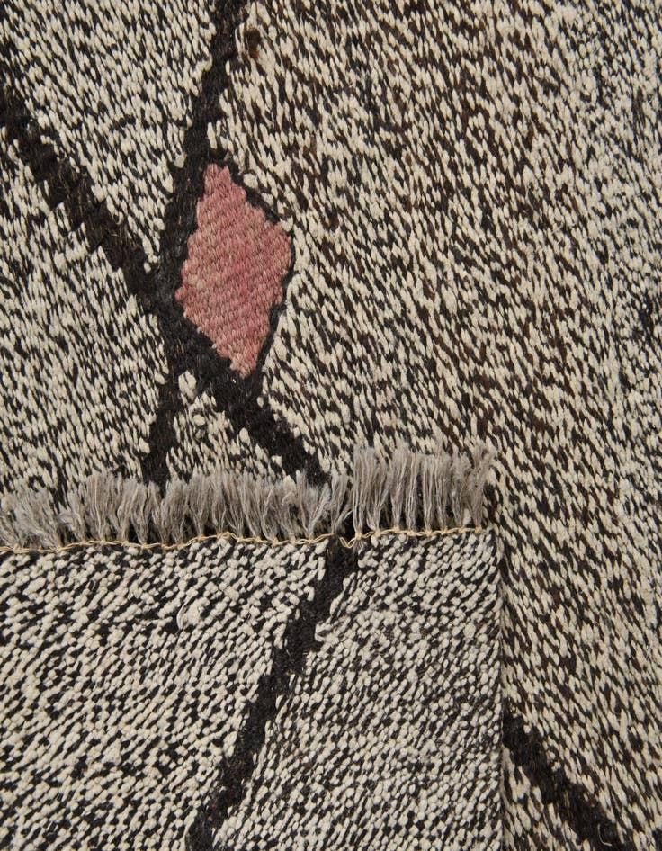 Detail image of  6' 10 x 9' 5  Hand Woven Kilim Modern Wool Rug