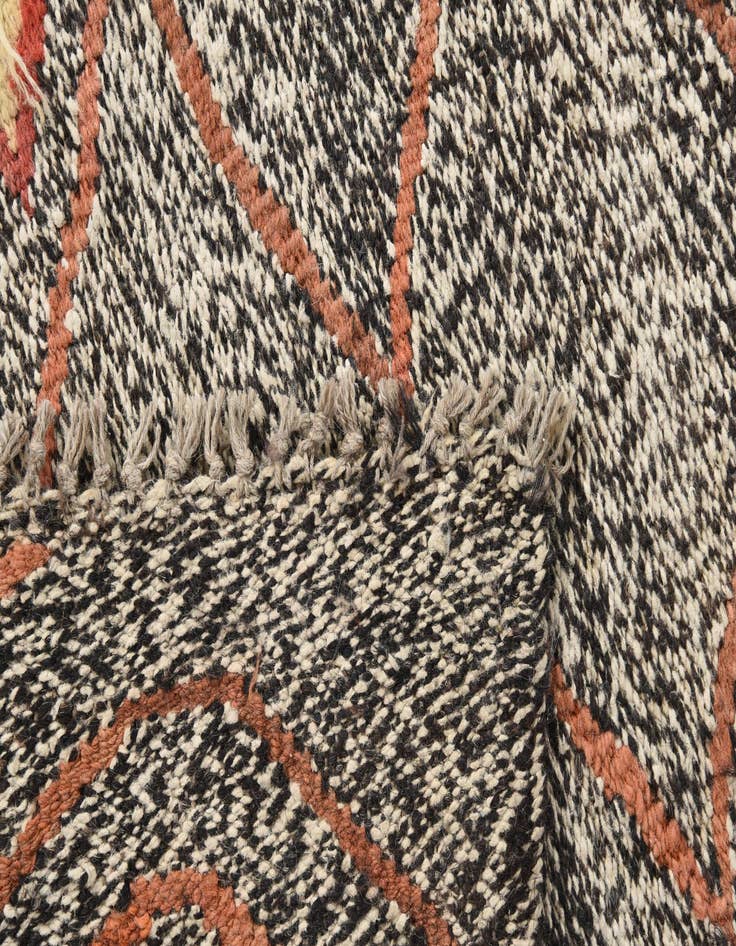 Detail image of  6' 6 x 9' 5  Hand Woven Kilim Modern Wool Rug