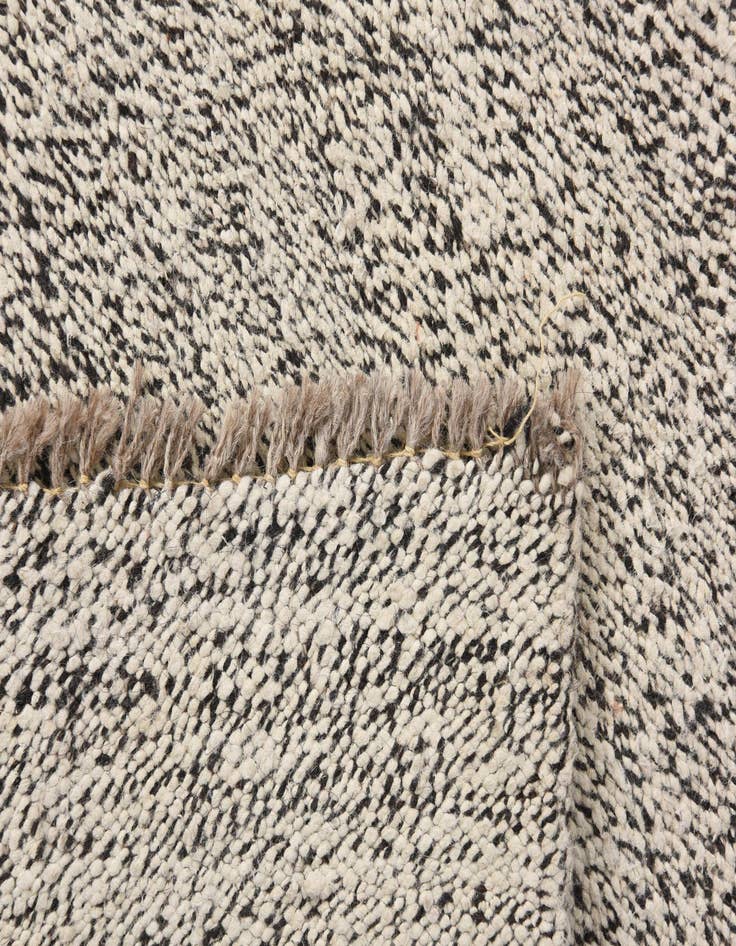 Detail image of  8' 2 x 9' 8  Hand Woven Kilim Modern Wool Rug