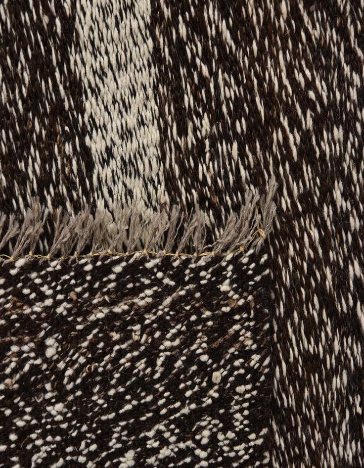 Detail image of  8' 3 x 9' 4  Hand Woven Kilim Modern Wool Rug