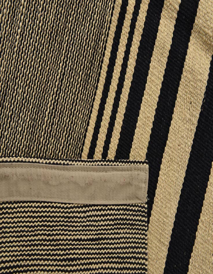 Detail image of  6' 6 x 9' 7  Hand Woven Kilim Modern Wool Rug