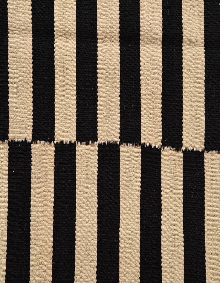 Detail image of  5' 7 x 7' 10  Hand Woven Kilim Modern Wool Rug