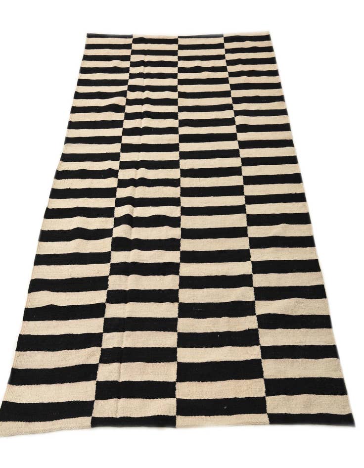 Detail image of  5' 5 x 7' 9  Hand Woven Kilim Modern Wool Rug