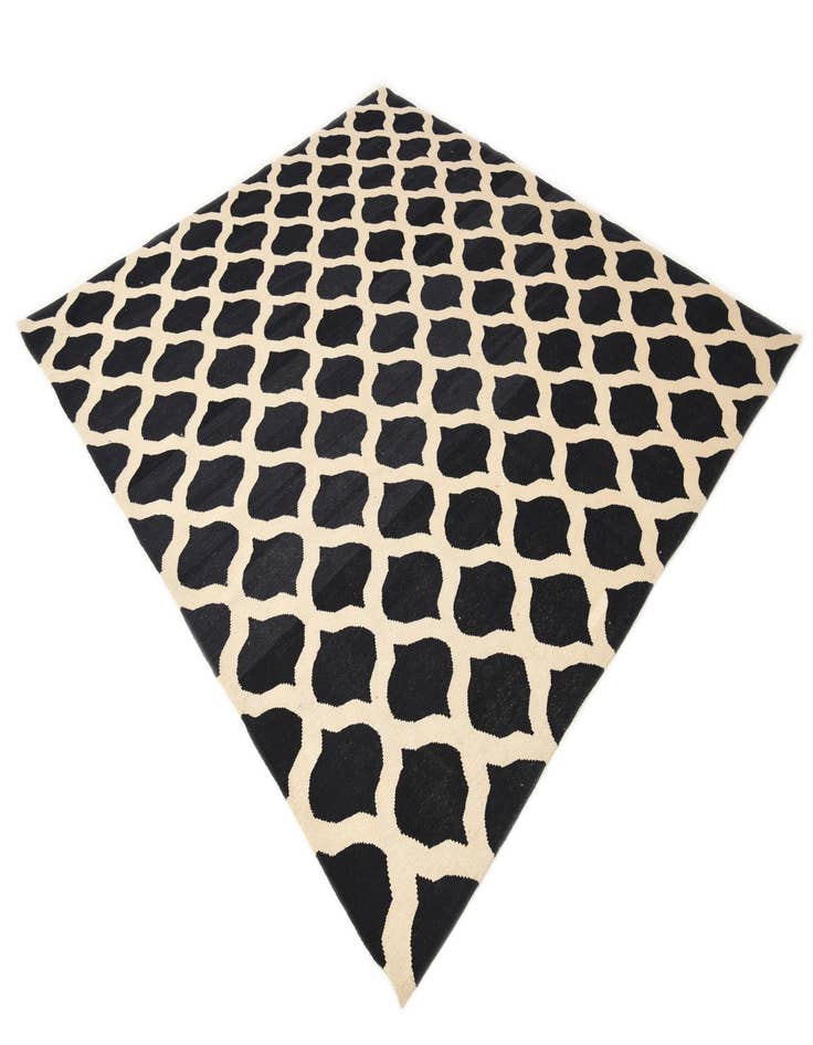 Detail image of  8' 7 x 9' 6  Hand Woven Kilim Modern Wool Rug