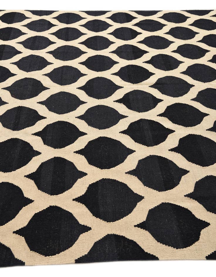 Detail image of  8' 7 x 9' 6  Hand Woven Kilim Modern Wool Rug