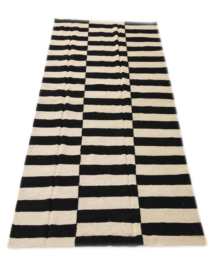 Detail image of  4' 4 x 5' 11  Hand Woven Kilim Modern Wool Rug