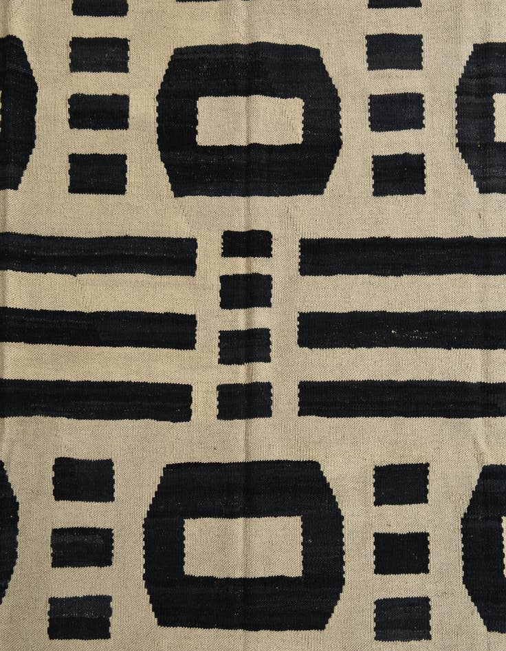 Detail image of  5' 9 x 7' 10  Hand Woven Kilim Modern Wool Rug
