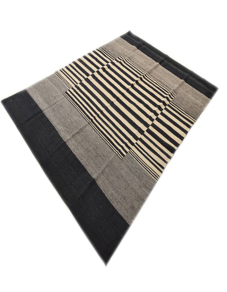 Detail image of  6' 10 x 9' 8  Hand Woven Kilim Modern Wool Rug