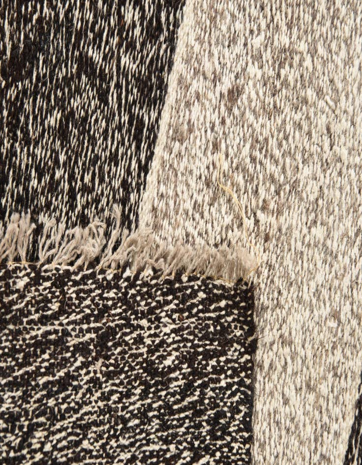 Detail image of  8' 1 x 9' 3  Hand Woven Kilim Modern Wool Rug