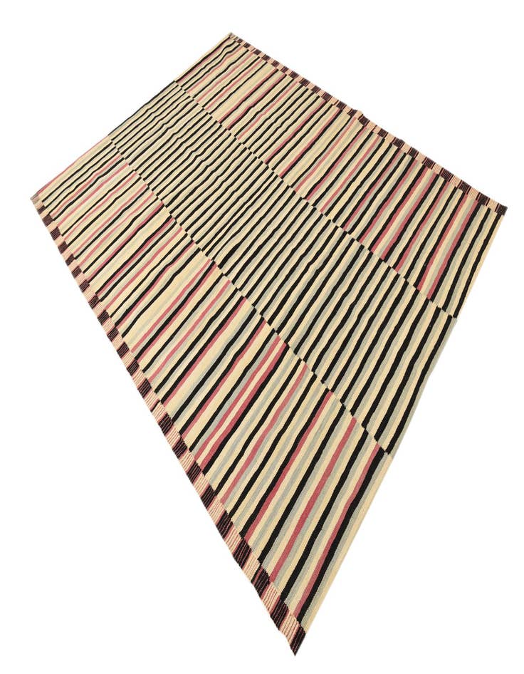 Detail image of  5' 10 x 7' 9  Hand Woven Kilim Modern Wool Rug