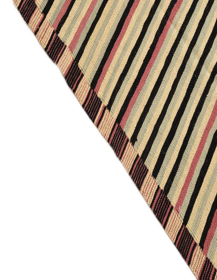 Detail image of  5' 10 x 7' 9  Hand Woven Kilim Modern Wool Rug