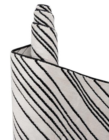  6' 1 x 9' Milano Rug