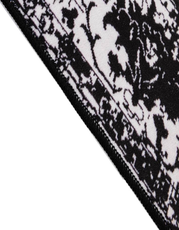 Detail image of  4' 3 x 6' 3 Monaco Washable Rug