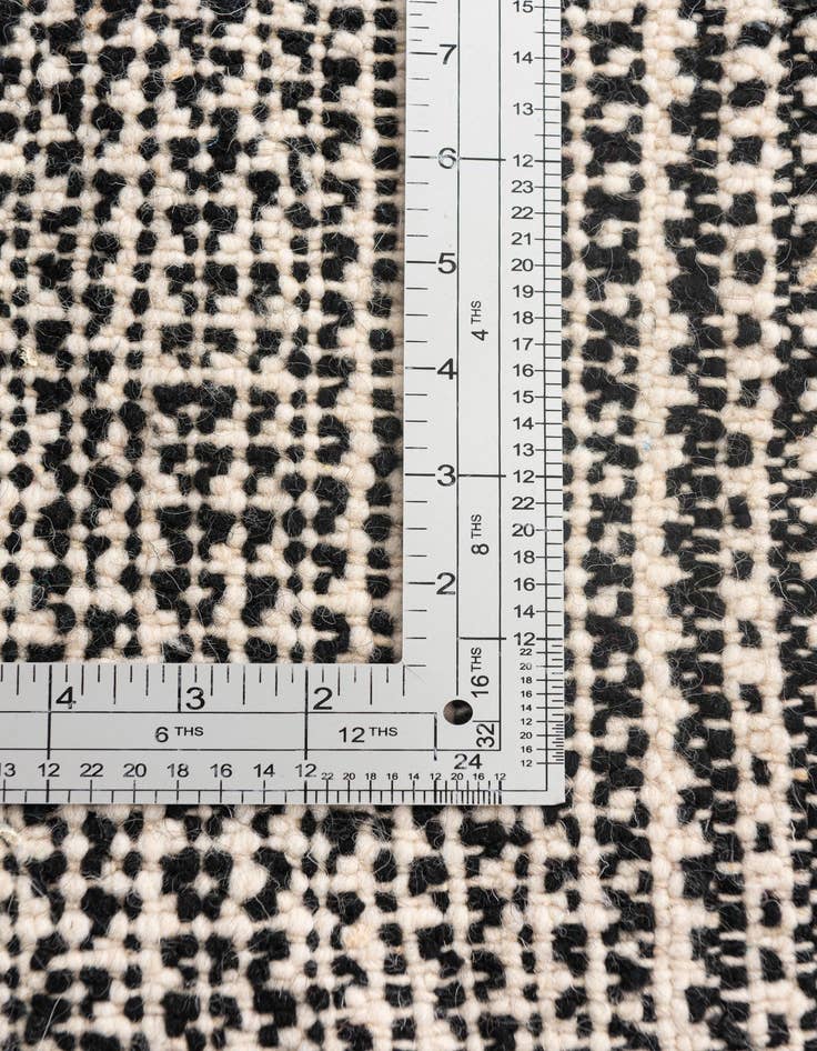 Detail image of  5' 2 x 8' 10  Hand Knotted Moroccan Wool Rug